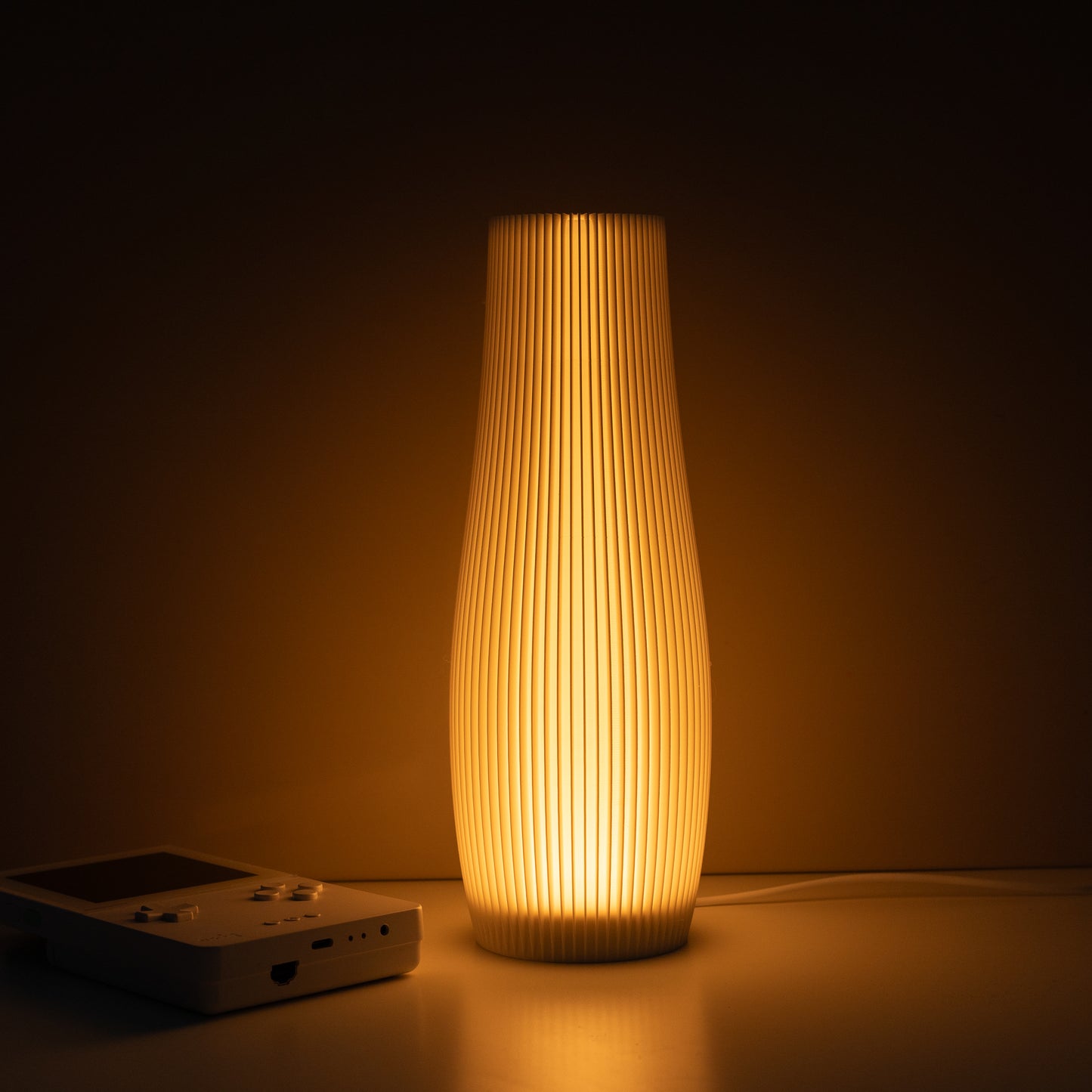Linya Vase - Slim and Tall